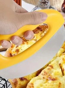 1 pieza Cortadora de pizza de acero inoxidable extra afilada con brazo oscilante, cubierta y cubierta protectora - Picador de verduras y ensaladas de uso múltiple, herramienta de hornear de uso múltiple