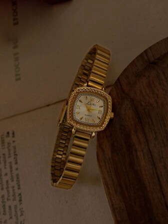 1 件全新复古雕花花卉图案金色方形表盘女士手表，时尚简约优雅奢华小巧防水不锈钢表带经典石英表，适合日常佩戴、正式活动和配饰