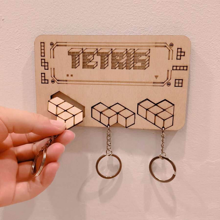 Giá treo chìa khóa gắn tường, Móc chìa khóa chơi game bằng gỗ cổ điển có biển tên họ, Quà tặng Giáng sinh cho cặp đôi, Quà tặng móc chìa khóa tân gia, Đồ trang trí nhà đầu tiên
