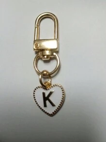 Breloc cu pandantiv inimă cu litere, pandantiv pentru geantă cu litere inițiale A-Z, breloc din aliaj cu farmec de modă, cu carabină, suport pentru chei inițiale personalizate pentru rucsac, portofel, husă pentru căști, pentru prieteni, familie și cupluri, cadou ideal