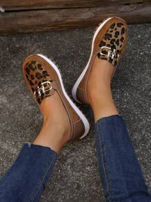 2024 New Comfortable Casual Solid Color Metal Buckle Women Flats, Outdoor Lightweight Soft Leather Leopard Print Slip-On Loafers, Retro Suede Round Toe Lace-Up Oxfords For Autumn/Winter Plus Size, European & American Style Thick Sole