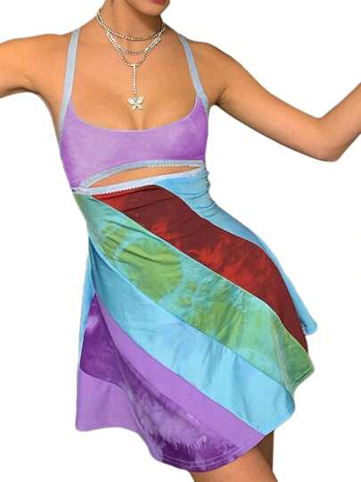 Vestido corto con corte en bloques de color para mujer: vestido informal de verano con tirantes finos, corte A y escote en U, estilo urbano moderno.