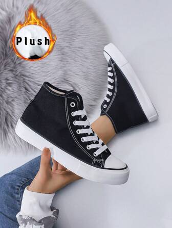 情侣款中性简约时尚平底帆布靴，带蓬松衬里，硫化高帮