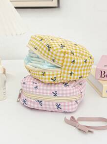 1 Pieza Bolsa de maquillaje acolchada con diseño de cereza, de gran capacidad, con cremallera, práctica y de moda, esencial para viajes y vacaciones, para almacenar artículos de higiene femenina, auriculares, cargadores, cosméticos, perfumes, productos de cuidado de la piel, y talla grande. Regalo ideal para mamá, mujeres, enfermeras, estudiantes, chicas escolares, y para decoración del hogar.