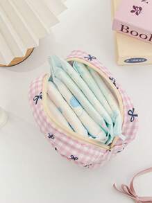 1 Pieza Bolsa de maquillaje acolchada con diseño de cereza, de gran capacidad, con cremallera, práctica y de moda, esencial para viajes y vacaciones, para almacenar artículos de higiene femenina, auriculares, cargadores, cosméticos, perfumes, productos de cuidado de la piel, y talla grande. Regalo ideal para mamá, mujeres, enfermeras, estudiantes, chicas escolares, y para decoración del hogar.
