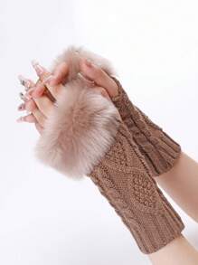 Mantenha-se aquecida e estilosa: Luvas sem dedos de pelúcia com estampa argyle para mulheres - Perfeitas para o inverno! Luvas - Aquecedores de braço com punho de pelúcia macia, design sem dedos, resistentes ao frio, cobertura de pulso versátil para outono e inverno - Acessórios de mão elegantes, grossos e aconchegantes. Luvas sem dedos de pelúcia com estampa argyle para mulheres - Luvas de inverno quentes com forro térmico macio, palma antiderrapante e padrão de tricô estiloso - Perfeitas para atividades em clima frio.