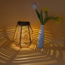 1pc Handwoven Rattan Lantern, Vintage Classic Outdoor Rattan Crafted Lantern With Solar Powered Warm White Light, Suitable For Garden, Patio, Lawn, Villa, Camping, Decorative Table/Hanging Lamp