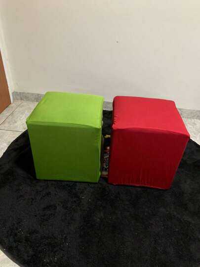 2 capas puff 35x35 natal verde e vermelho  malha gel forte
