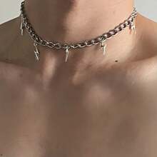 Colar Minimalista de Estilo de Rua Masculino com Pingente de Rebite de Aço Inoxidável em Formato de Cone, Colar de Aço Titânio Resistente à Desbotamento, Acessório Legal de Estilo Boêmio Hipster, Presente Ideal para Natal, Ano Novo, Dia dos Namorados