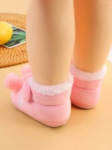 1 Pair Of Infant Shoes, Warm And Thick Boots In Autumn And Winter, Cute Fur Ball Design, Suitable For Indoor Slip-Resistant Learning To Walk, Soft Flat Shoes For Infants.