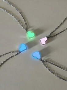ATLVXJL 4件套夜光四叶草首饰套装，不锈钢项链吊坠，适合送给闺蜜、兄弟姐妹、情侣，也适合作为礼物送给爱人、学生或死党。 - 彩色 - 查看 7