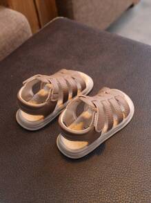 زوج من الصنادل الرياضية العادية ذات الوسط اللين والنعل المضاد للإنزلاق من البولي يوريثان للبنين والبنات، مناسبة للمدرسة والمنزل والأنشطة الخارجية، مثالية للصيف