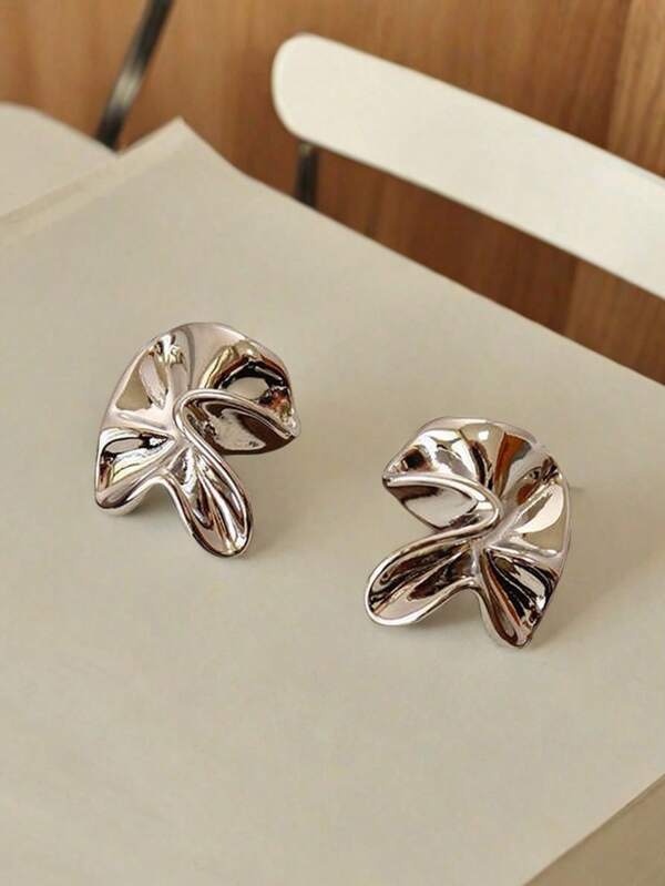 1pair Women Minimalist Unique Fold Design Floral Earrings, Fashionable And High-End