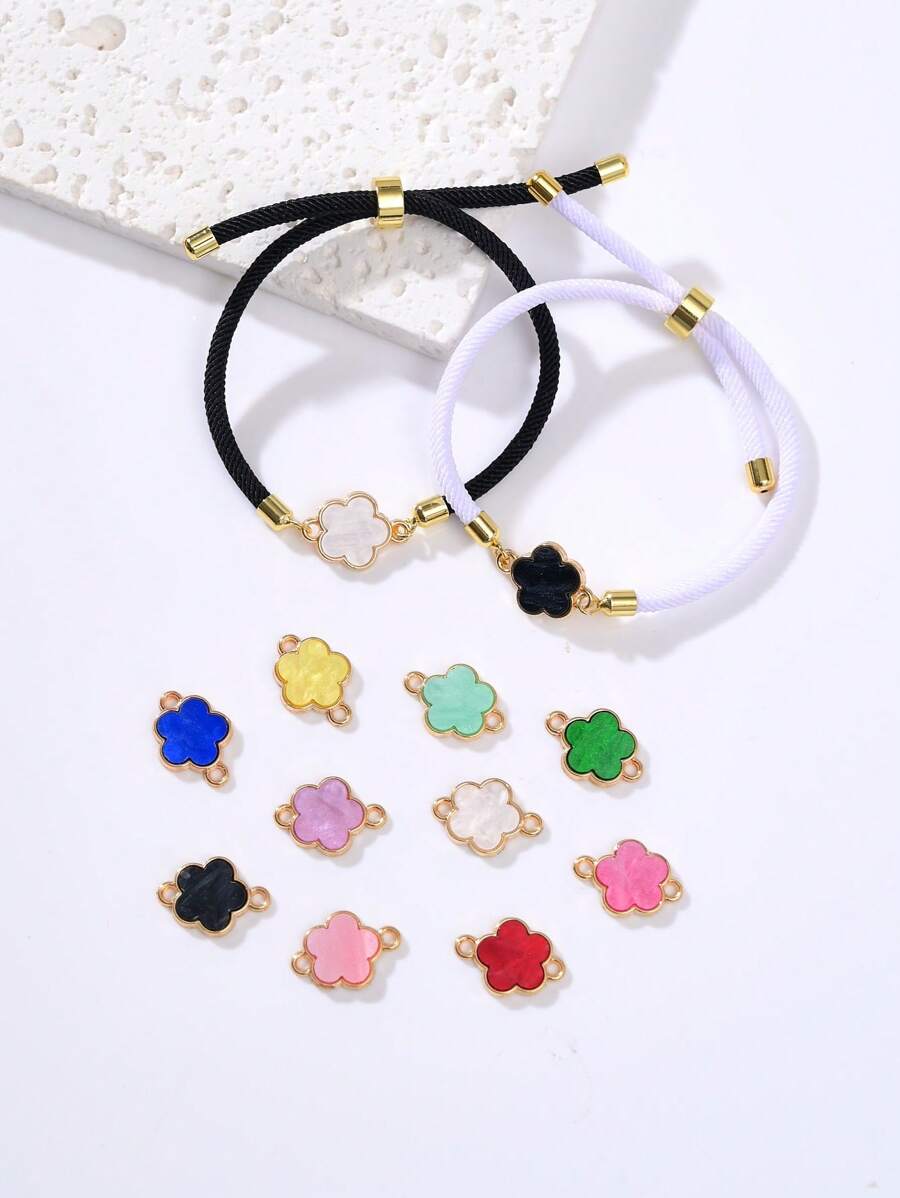 5/10/20/30/50/100/200/300/400/500 piezas Colgante con flor de cuatro hojas elegante de varios colores con dos agujeros, apto para hacer collares, pulseras, pendientes, llaveros, charms de teléfono, joyería de regalo para parejas