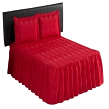 Romance 3-Piece Bedspread With Embroidery And Ruffles, Standard Double Bed - 紅色 - 查看 3
