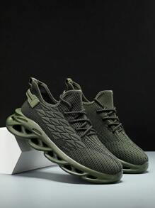 أحذية رياضية قصيرة للرجال بلون أحادي، من الشبك المنسوج القابل للتنفس، حذاء جري فريد مع نعل مثقوب مربوط بأربطة