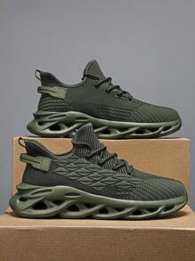 أحذية رياضية قصيرة للرجال بلون أحادي، من الشبك المنسوج القابل للتنفس، حذاء جري فريد مع نعل مثقوب مربوط بأربطة