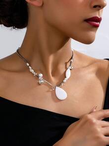 1 chiếc vòng cổ mặt dây chuyền thanh lịch phong cách Châu Âu và Mỹ dành cho phụ nữ, kiểu Pháp sang trọng, không đối xứng, thanh lịch phù hợp - mặt dây chuyền bất đối xứng - Xem 6