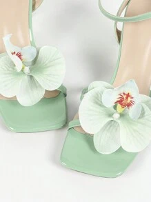 New Arrival Women's High Heel Sandals, Fashion High-End Glamorous Square Toe 3D Butterfly Floral Design, Summer Style, Elegant Sparkling Rhinestone Metal Material, Sexy Ankle Strap Suitable For Outdoor Party, Night Club, Fashion Show, Wedding - Green - View 7