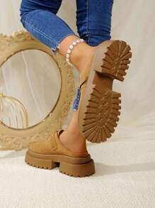 Damen Samt Klotzabsatz Slip-On Mule Sandalen, Retro Braun Farbe erhöhende geschlossene Zehenslip-On Sandalen für 2024