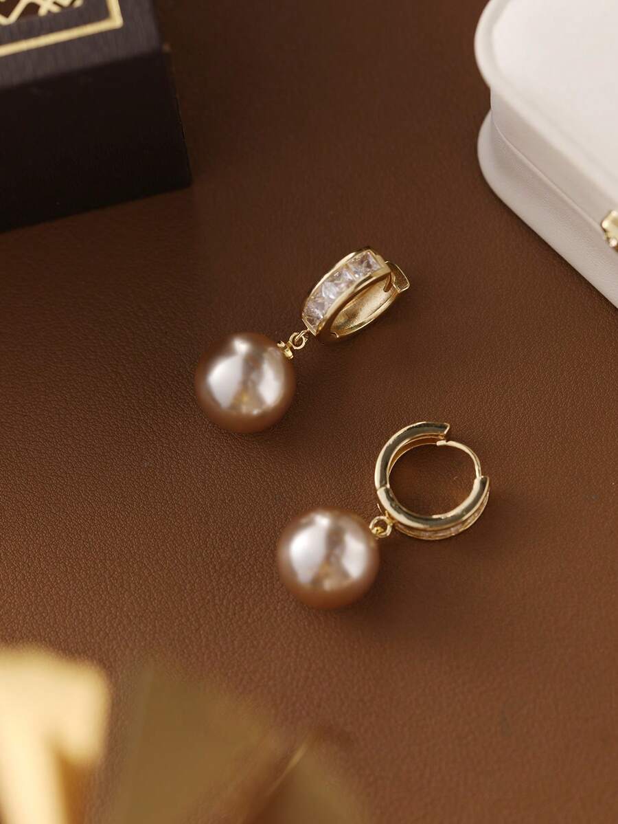 1 对经典法式时尚铜镀金、微镶嵌水钻仿珍珠几何奢华环状耳环