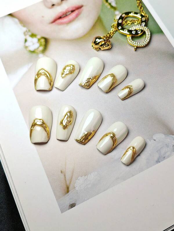 10 szt. ręcznie robionych luksusowych białych, krótkich, trapezowych, błyszczących, złotych, wytłaczanych sztucznych paznokci, zestaw do zdobienia paznokci zawiera pilnik i obcinacz do paznokci, odpowiednie do użytku na święta i na co dzień, do naklejania na paznokcie, artykuły do paznokci, paznokcie