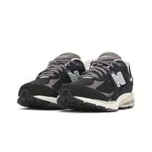 New Balance NB 2026 New 2002R Series Retro Casual Chunky Sneakers M2002RNC, Unisex - Black - View 2