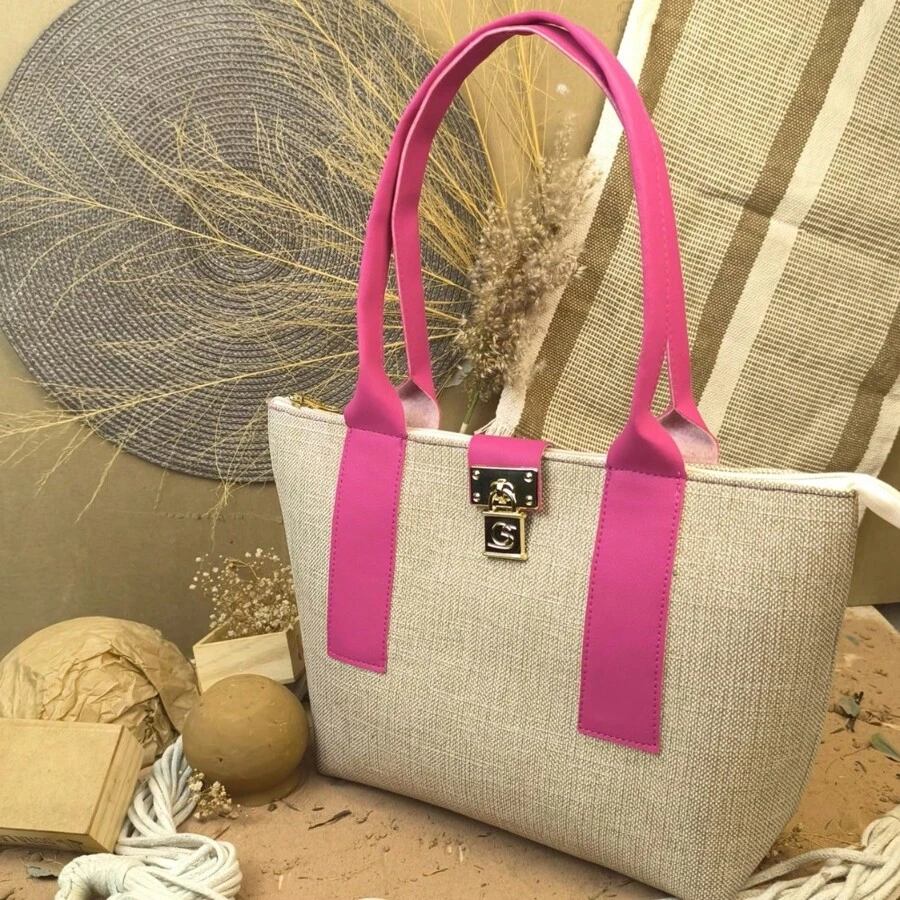 Women's Bag Tropical Padlock Bag Premium Line, Hand And Shoulder Bag, School Bag, School Backpack, Beach Fashion Bag, Spring/Summer, Teenagers, Young People, Teachers, University Students, College, Beach, Holidays, Structured Bag, Fabric And Synthetic PU Finish, Satin Internal Lining And Zipper And Magnetic Closure. Gaby Show - Màu Hồng Tươi - Xem 1