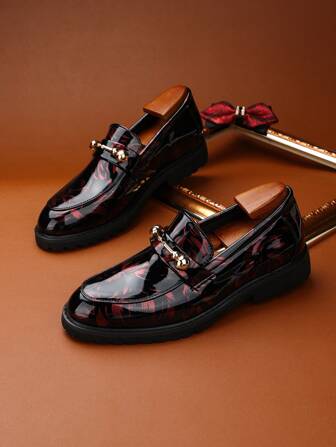 New Fashionable & Romantic Low-Top Shiny Patent Leather Loafers, Patchwork Print Uppers With Metal Buckle Decor, British Style Casual Thick Sole Slip-On Comfortable Non-Slip Shoes, Suitable For Ball, Party, Wedding, Commuting, Vacation, Popular Network Celebrity