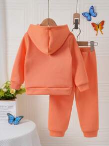 Young Girl Butterfly Print Hoodie & Pants Set