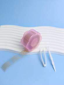 One Roll Of Double Eyelid Tape, With Flower Shaped Storage Box, Delivery Aid, Lace Mesh Shape, Color Close To Skin Tone, Enlarge Eyes, Do Not Warp The Edge, Do Not Damage Eyelids - Multicolor - View 8