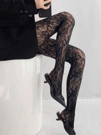 A Black Popular Pantyhose Leggings Plastic Anti-Stripping Fishnet Stockings Floral Pattern Thin Hollowed-Out Jacquard Mesh Stockings Sexy Minimalist Sexy Stockings Nightclub Bungee Dancing Suitable For Couples Dating All Dresses Go Out To Play Model Modeling Photos