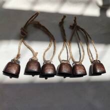 1 set/6 pièces Clochettes de traîneau en fonte, ornements d'arbre de Noël au son cristallin, clochettes suspendues à une corde de jute pour la décoration saisonnière, usage polyvalent pour Halloween, Pâques, Thanksgiving - Fêtes de campagne, animaux de compagnie et bétail, cadeau pour la Saint-Valentin pour femme, anniversaire pour petite amie ou petit ami