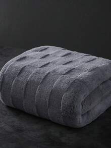 1 条涤纶浴巾，简约纯色，70*140 厘米或 34*75 厘米手巾，吸水、快干、柔软，适用于浴室、酒店、派对、海滩、旅游、运动、礼品、泳池 - 彩色 - 查看 13