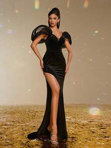 Smilprince Luxurious Black Velvet Slim-Fit High Slit Gown With Unique Mesh Structured Shoulders Formal Dresses For Women - Black - View 3