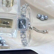 1pc Women's Square Case Diamond Scaled Dial Square Inlaid Diamond Pull-Style Adjustable Strap Quartz Watch, Hip Hop Style - Black - View 5