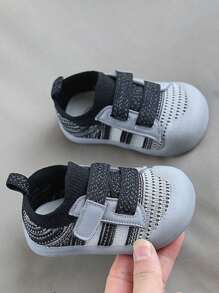 New Breathable Sport Shoes With Anti-Slip Soft Sole And Hook And Loop Fastening For Baby 6 Months-3 Years Old, Round Toe Shock Absorbent Casual Sneakers For Toddler Girls And Boys - Black - View 3