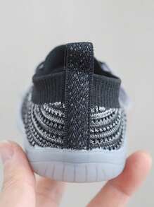 New Breathable Sport Shoes With Anti-Slip Soft Sole And Hook And Loop Fastening For Baby 6 Months-3 Years Old, Round Toe Shock Absorbent Casual Sneakers For Toddler Girls And Boys - Black - View 7