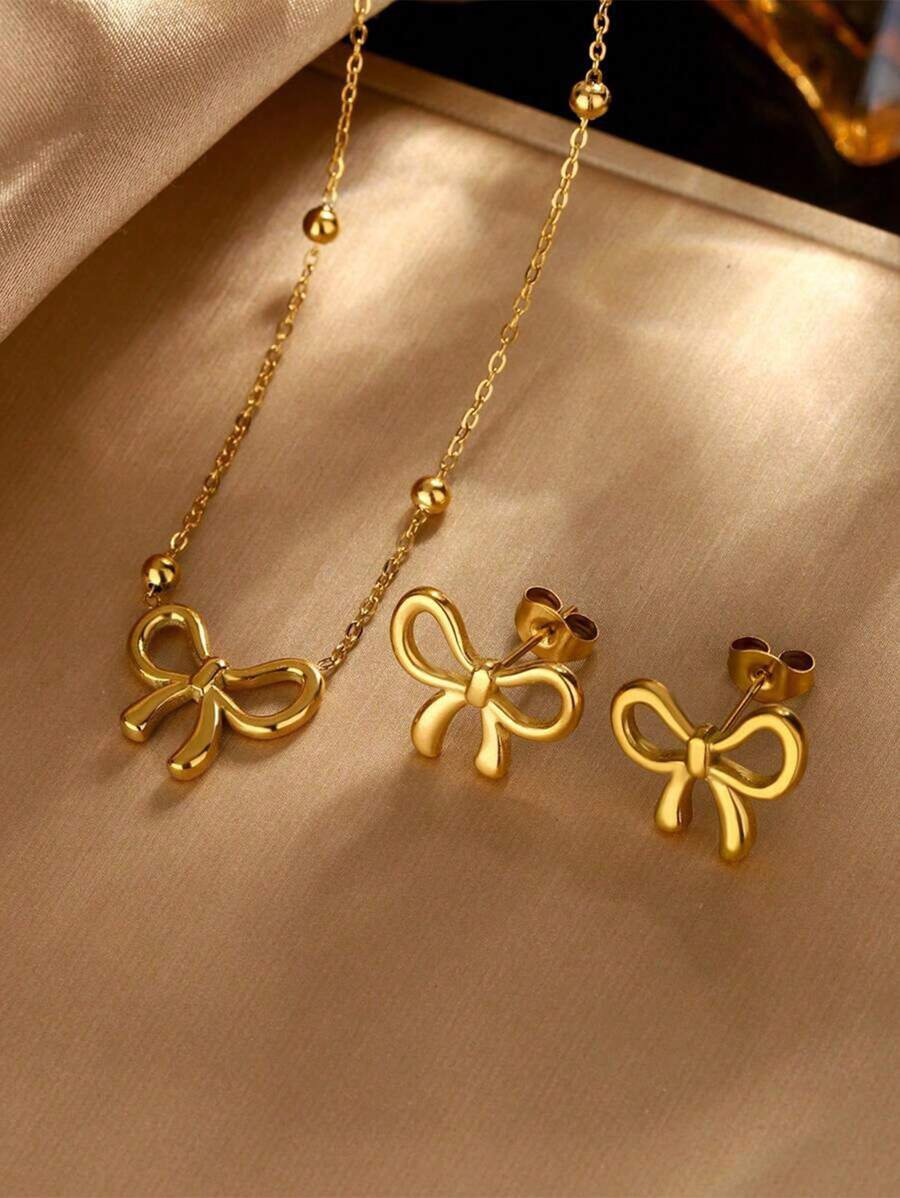 Set de Collar con Colgante Minimalista de Mariposa Hueca de Acero Inoxidable + Aretes, Accesorios de Joyería para Mujeres, Adecuado para Uso Diario y Regalo
