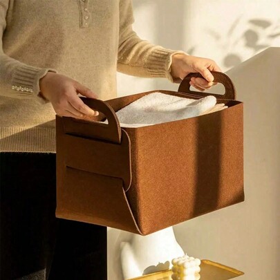 1 pieza Cesta plegable de fieltro de estilo 'ins' para almacenar bocadillos, juguetes, artículos varios, cosméticos. Cesta de mano de fieltro para almacenar ropa sucia. Para almacenar camisetas blancas, pantalones negros, ropa de invierno de damas, vestidos, ropa de invierno para señoras, vestidos elegantes de mujer, camisas blancas para damas, de manga larga, monos blancos para mujeres, vestidos de primavera para mujeres, atuendos de primavera para mujeres, primavera, ropa de primavera, minimalista, almacenamiento de blusas de verano