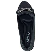Beira Rio Women's Crystal Bow Moccasin Shoe - màu đen - Xem 7