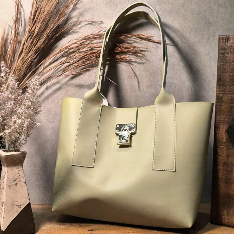 Women's Bag With Padlock, Large Bag, Luxurious, Everyday, Party, Outing, Dinner, Work, School, University, Magnetic Closure, Crafted In Synthetic PU. Gaby Show - 查看 1