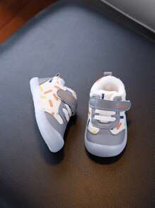 Zapatillas de invierno suaves y antideslizantes, impermeables y con forro térmico, de estilo lindo y a la moda para niños y niñas de 6 meses a 3 años, zapatos casuales para caminar en interiores/exteriores con y banda elástica, fácil de poner y quitar, para bebés