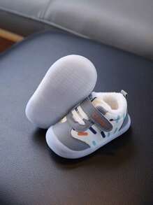 Zapatillas de invierno suaves y antideslizantes, impermeables y con forro térmico, de estilo lindo y a la moda para niños y niñas de 6 meses a 3 años, zapatos casuales para caminar en interiores/exteriores con y banda elástica, fácil de poner y quitar, para bebés