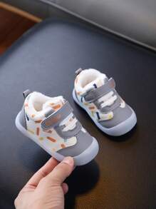 Zapatillas de invierno suaves y antideslizantes, impermeables y con forro térmico, de estilo lindo y a la moda para niños y niñas de 6 meses a 3 años, zapatos casuales para caminar en interiores/exteriores con y banda elástica, fácil de poner y quitar, para bebés