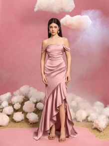 少女荷叶边下摆开衩下摆连衣裙