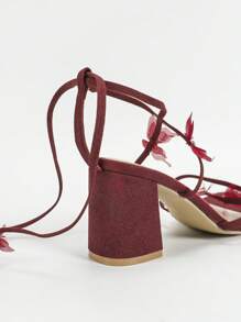 女士方头系带粗跟凉鞋，酒红色，性感优雅度假风格