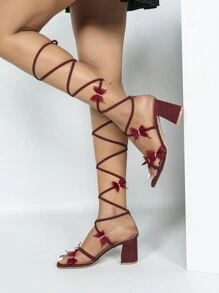 女士方头系带粗跟凉鞋，酒红色，性感优雅度假风格