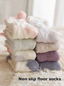 4 pares de calcetines de tubo medianos y adorables para mujeres, calcetines de invierno cálidos y calcetines antideslizantes para piso. Calcetines esponjosos e interesantes. - Multicolor - Ver 8