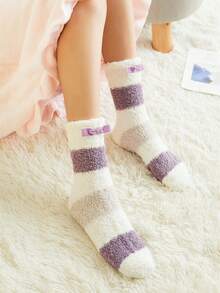 4 pares de calcetines de tubo medianos y adorables para mujeres, calcetines de invierno cálidos y calcetines antideslizantes para piso. Calcetines esponjosos e interesantes. - Multicolor - Ver 9